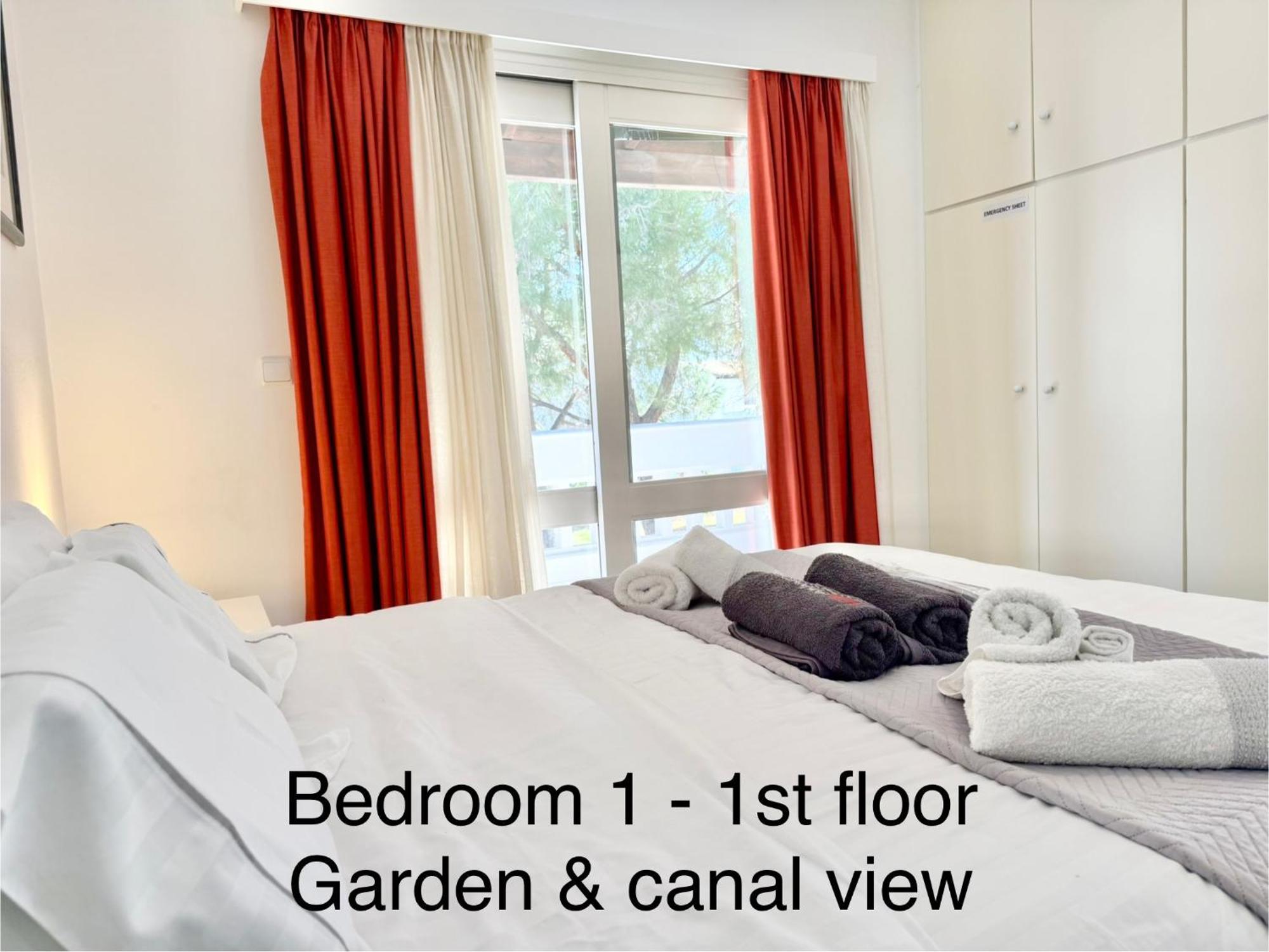 Villasonboard Dock Villa 3 Bed, 3 Bath, Canal, Greek Venice Porto Hydra Plepi Екстер'єр фото